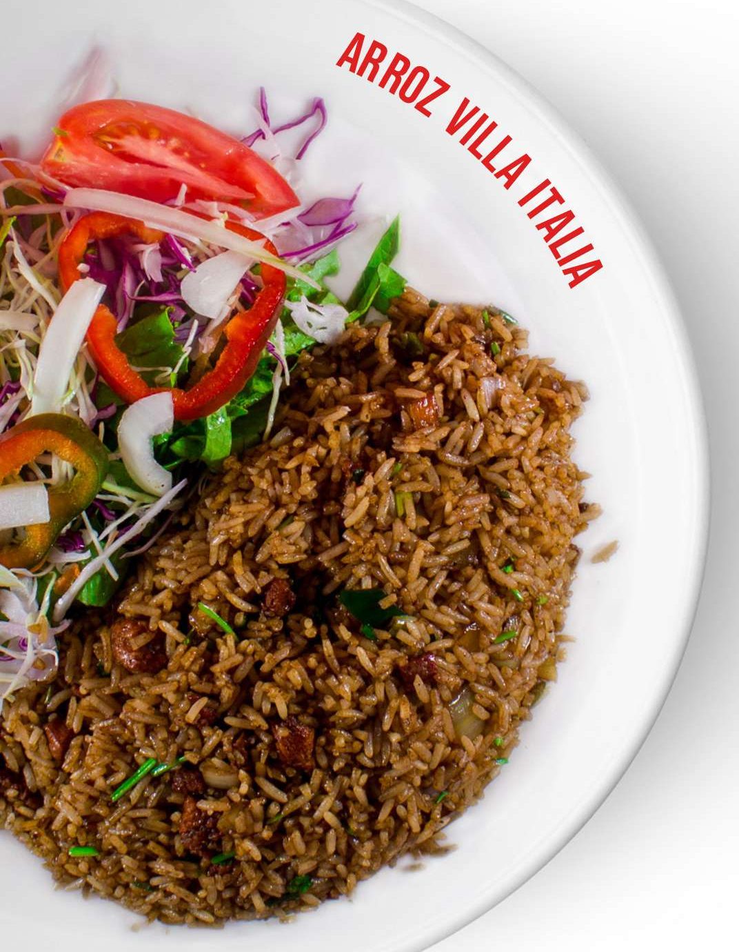 Arroz Villa Italia con ensalada